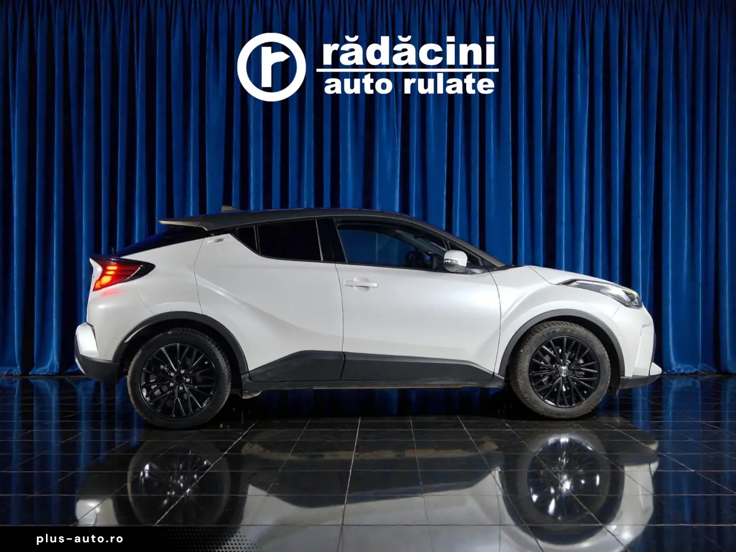 TOYOTA C-HR 2.0i HIBRID BI-TONE 152 CP