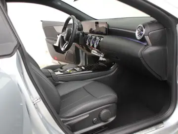 Mercedes-Benz CLA 180 d Coupé Cp. Progressive