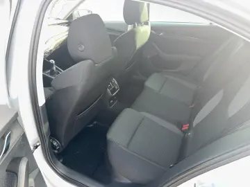 Škoda Octavia AMBITION 1.5 TSI