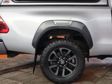 HILUX  4x4  HARDTOP  LADEAUSZUG  BF GOODRICH A T