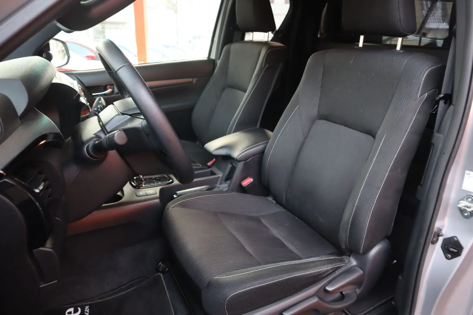 HILUX  4x4  HARDTOP  LADEAUSZUG  BF GOODRICH A T