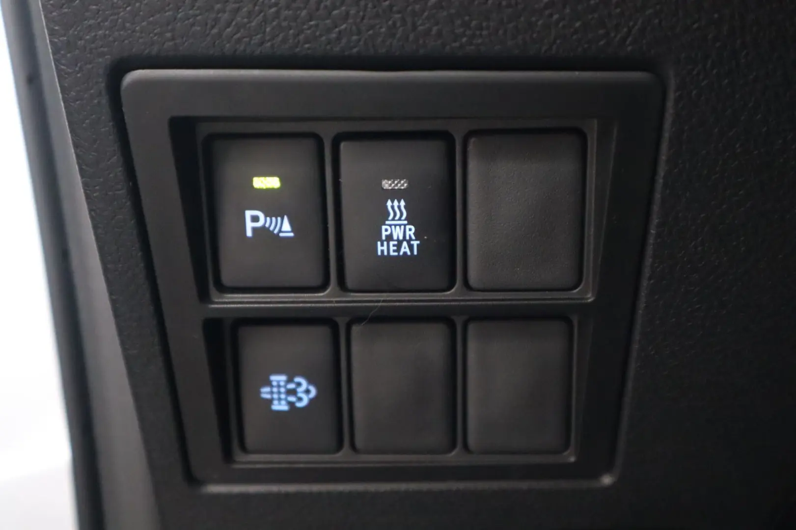 HILUX  4x4  HARDTOP  LADEAUSZUG  BF GOODRICH A T