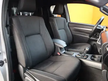 HILUX  4x4  HARDTOP  LADEAUSZUG  BF GOODRICH A T