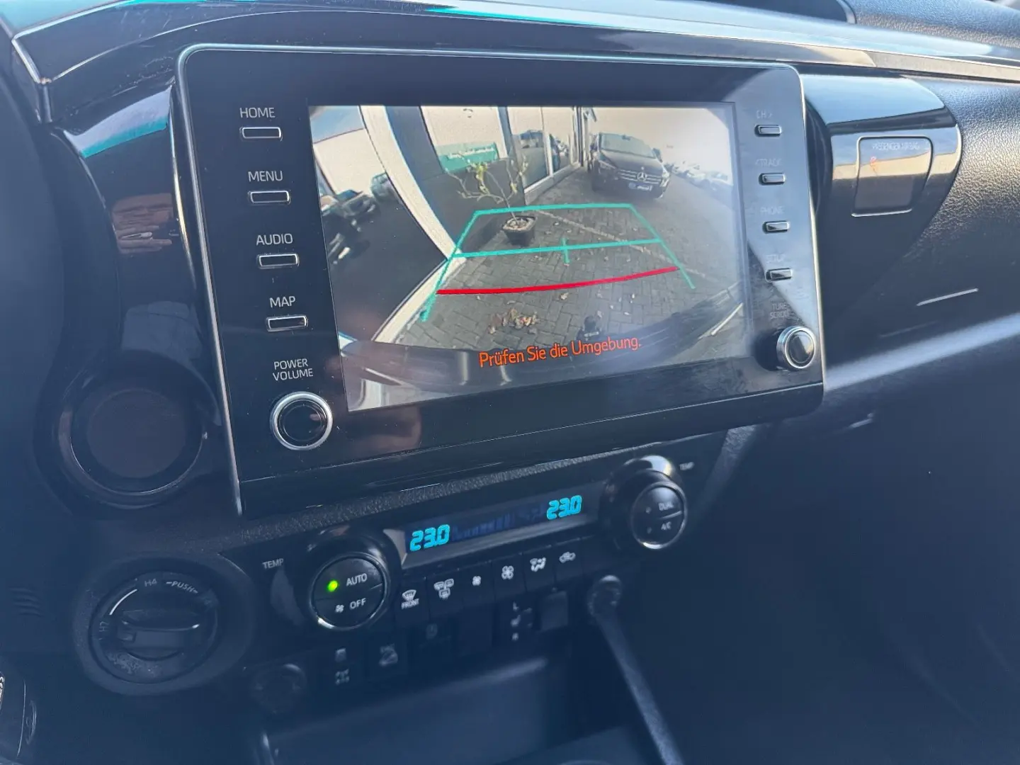 Hilux Double Cab Comfort 4x4 AHK CAM BF GOODRICH