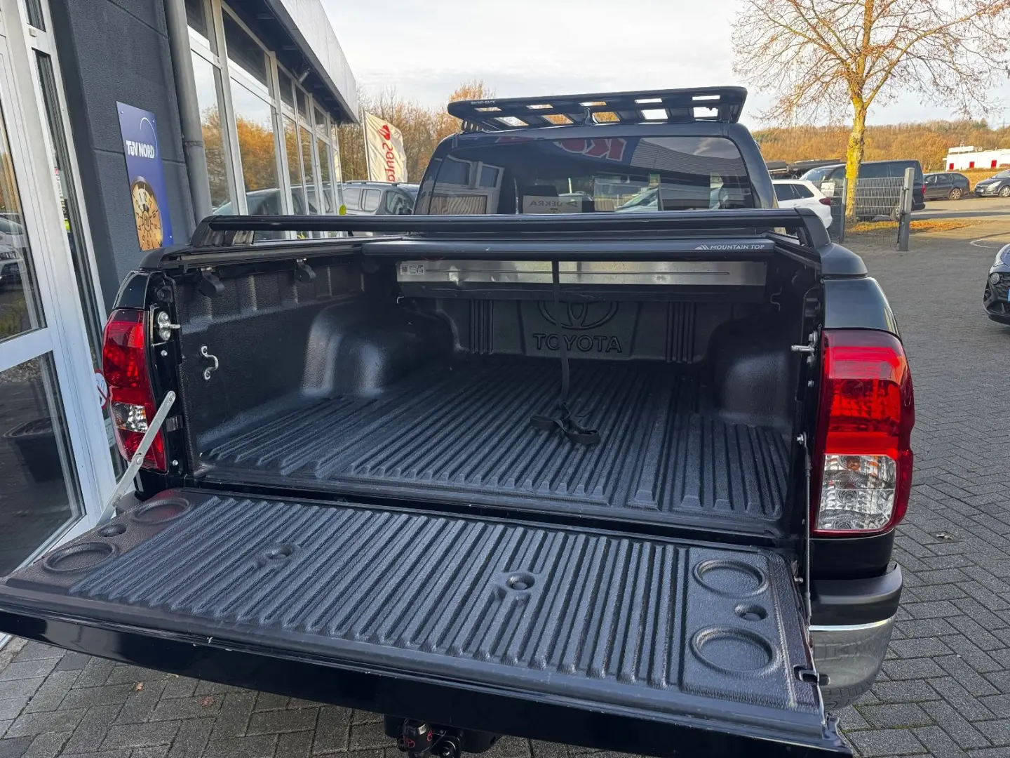Hilux Double Cab Comfort 4x4 AHK CAM BF GOODRICH