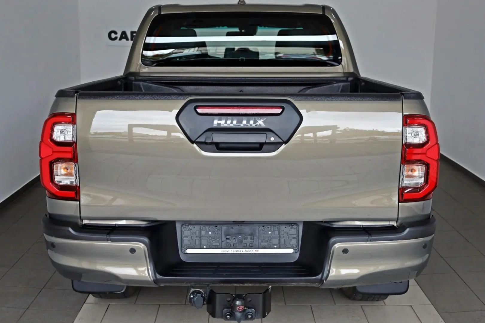 Hilux 2.8 D-4D Invincible DOKA Leder Nav ACC AHK