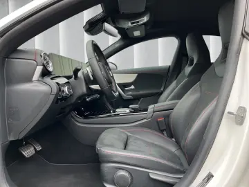 CLA 250 AMG Pano Kamera CarPlay Night