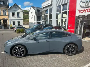 Prius Plug-in 2.0  Hybrid Executive  Navi LM PDC