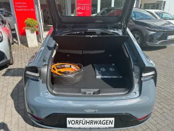 Prius Plug-in 2.0  Hybrid Executive  Navi LM PDC