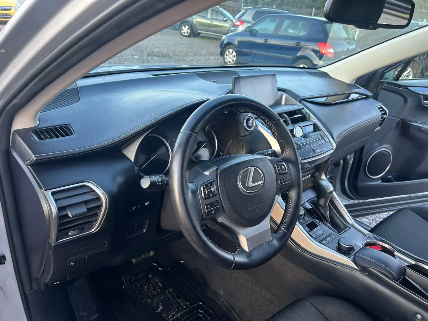 Lexus NX 300 Hibrid 4x4 - Lux  Eficiență și Fiabilitate!
