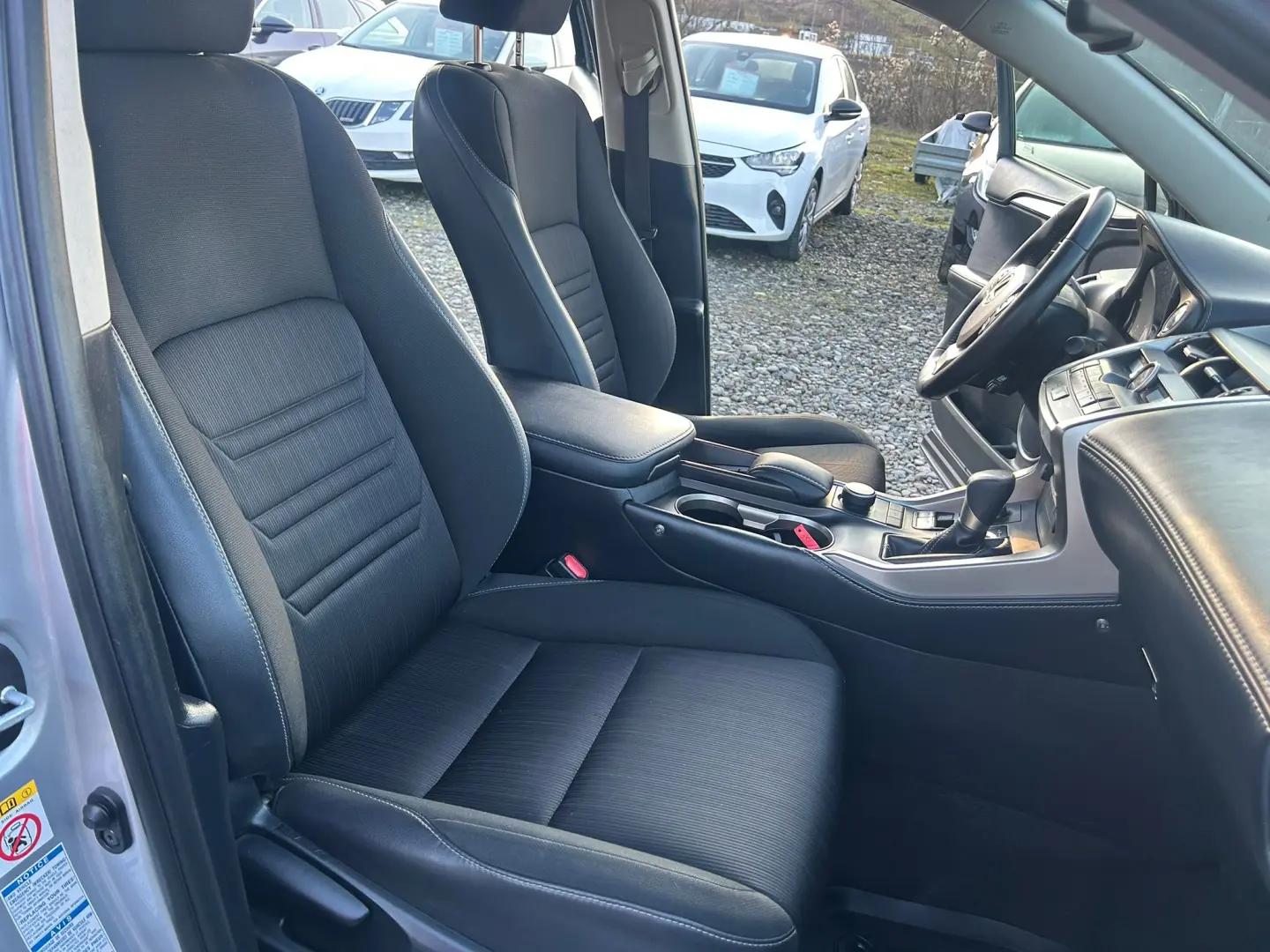 Lexus NX 300 Hibrid 4x4 - Lux  Eficiență și Fiabilitate!