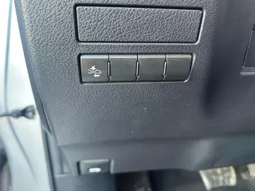 Lexus NX 300 Hibrid 4x4 - Lux  Eficiență și Fiabilitate!