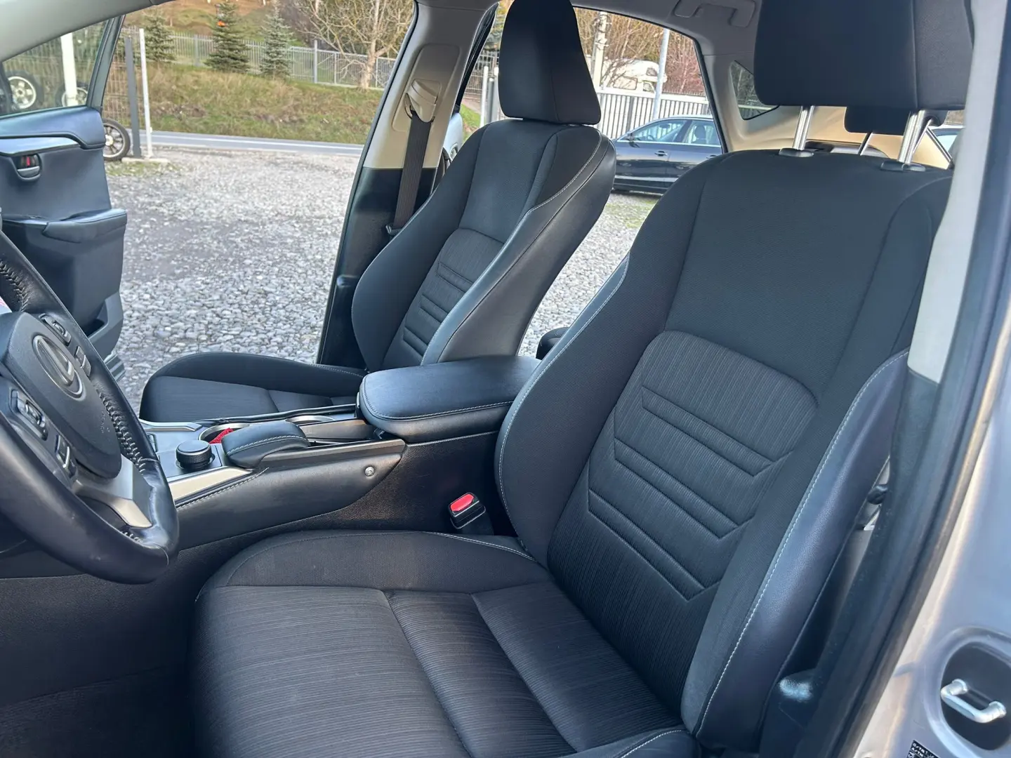 Lexus NX 300 Hibrid 4x4 - Lux  Eficiență și Fiabilitate!