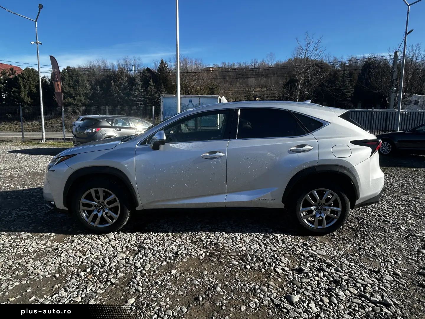 Lexus NX 300 Hibrid 4x4 - Lux  Eficiență și Fiabilitate!