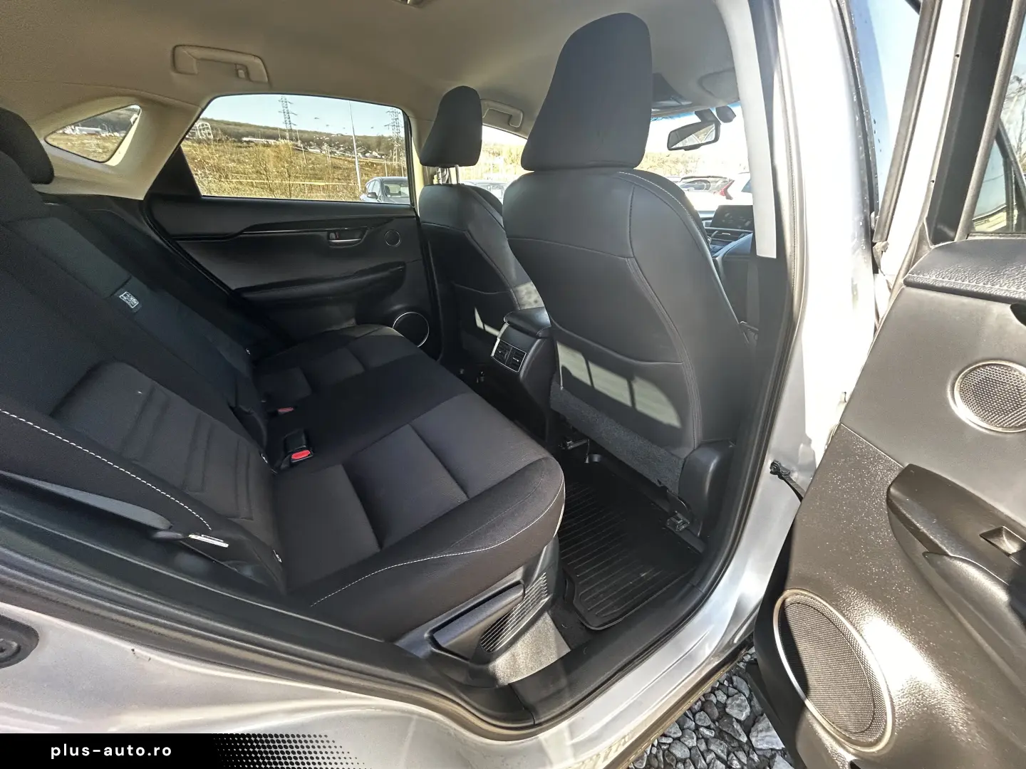 Lexus NX 300 Hibrid 4x4 - Lux  Eficiență și Fiabilitate!