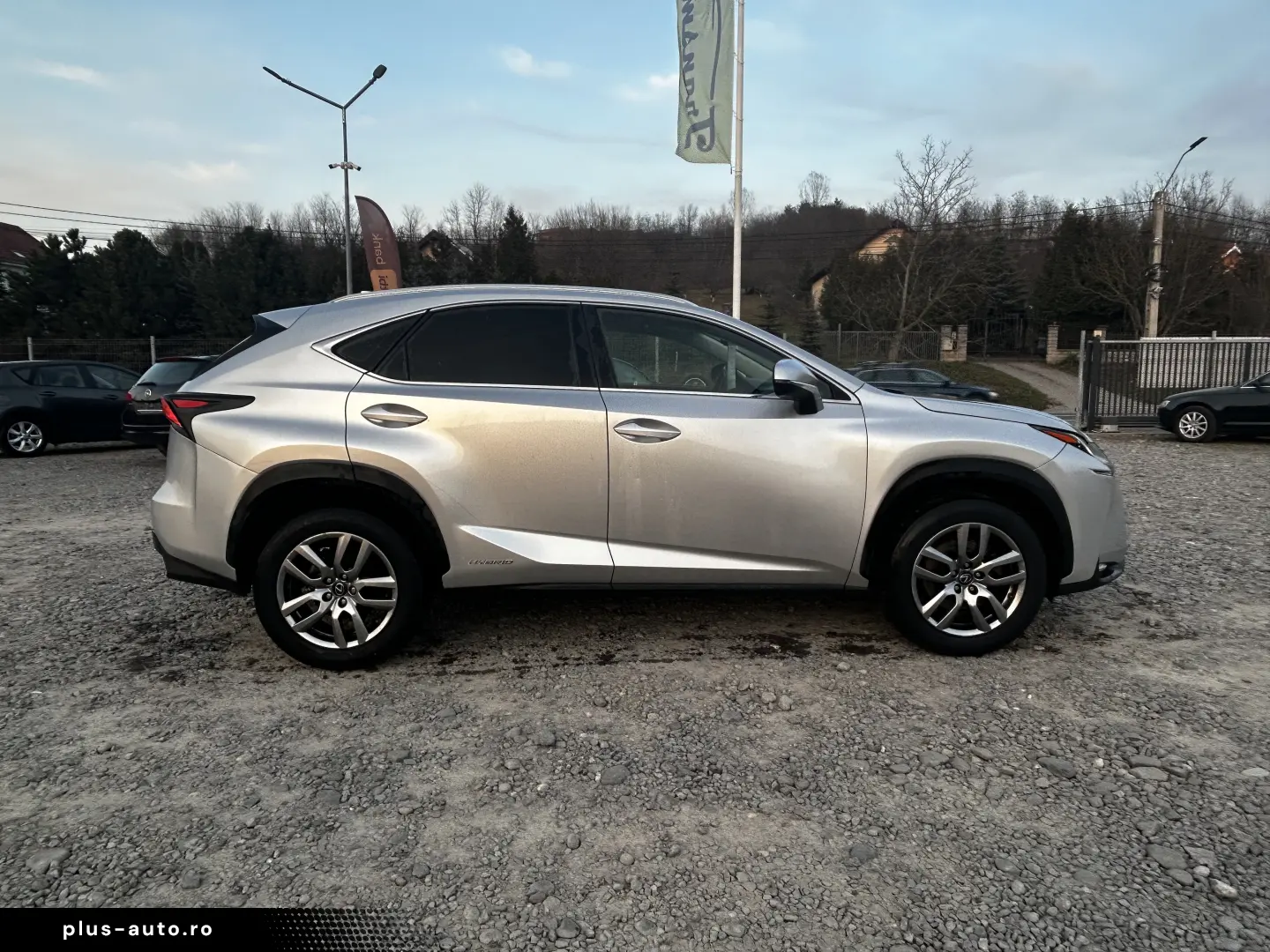 Lexus NX 300 Hibrid 4x4 - Lux  Eficiență și Fiabilitate!