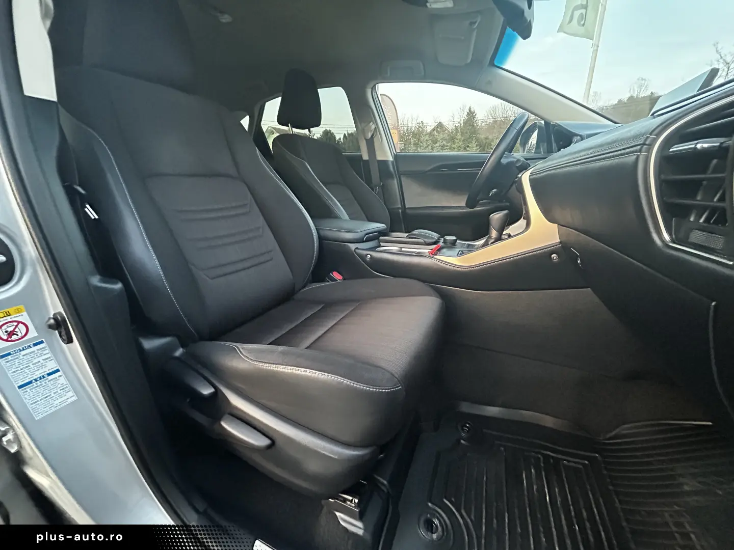 Lexus NX 300 Hibrid 4x4 - Lux  Eficiență și Fiabilitate!