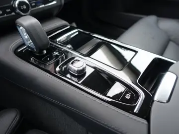 V90 Plus Dark T6 AWD Pano H&K BLS 360  Panorama