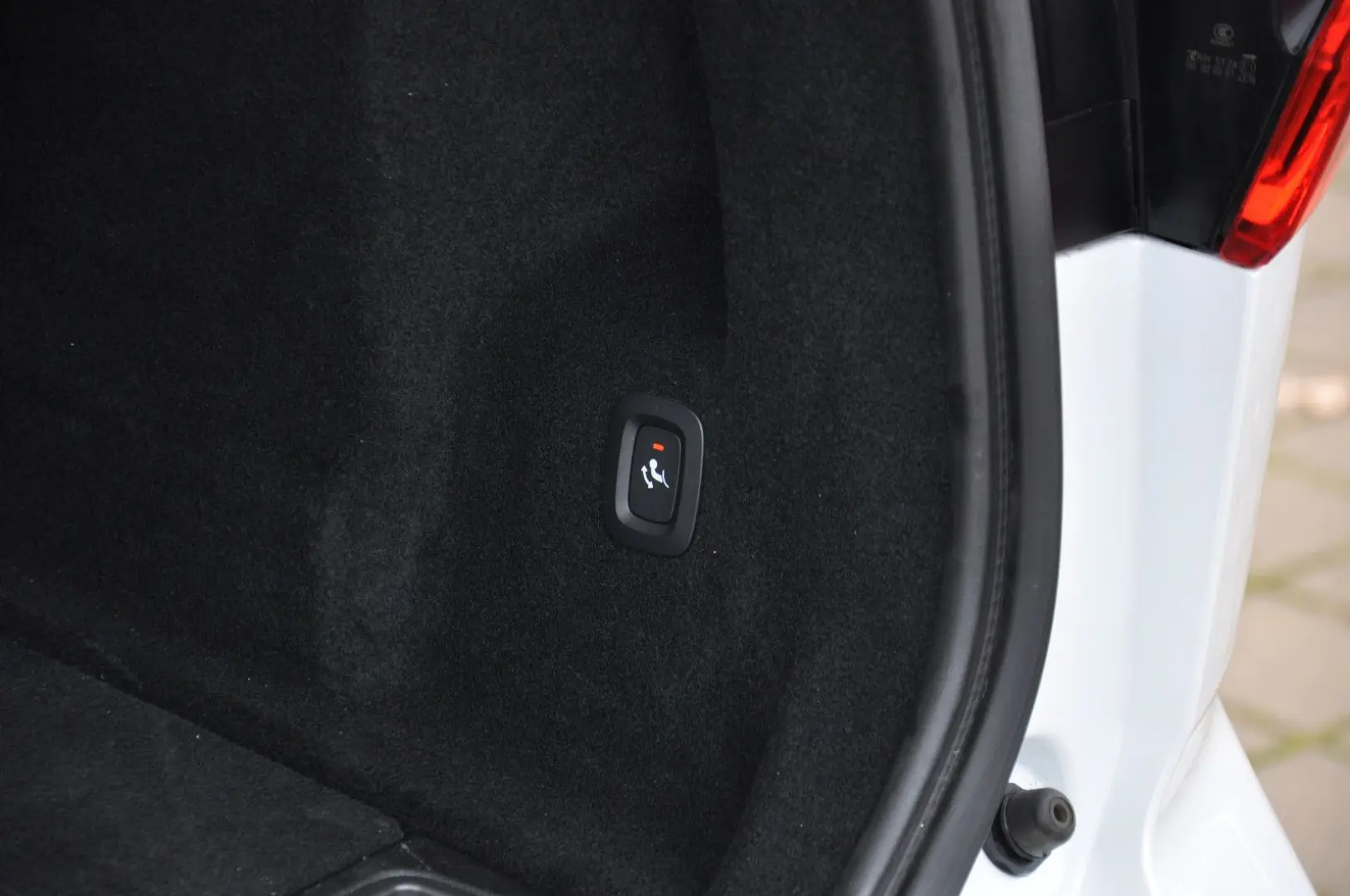 XC60 B4 Inscription AHK-ACC-PANO-STANDHZ-360 CAM