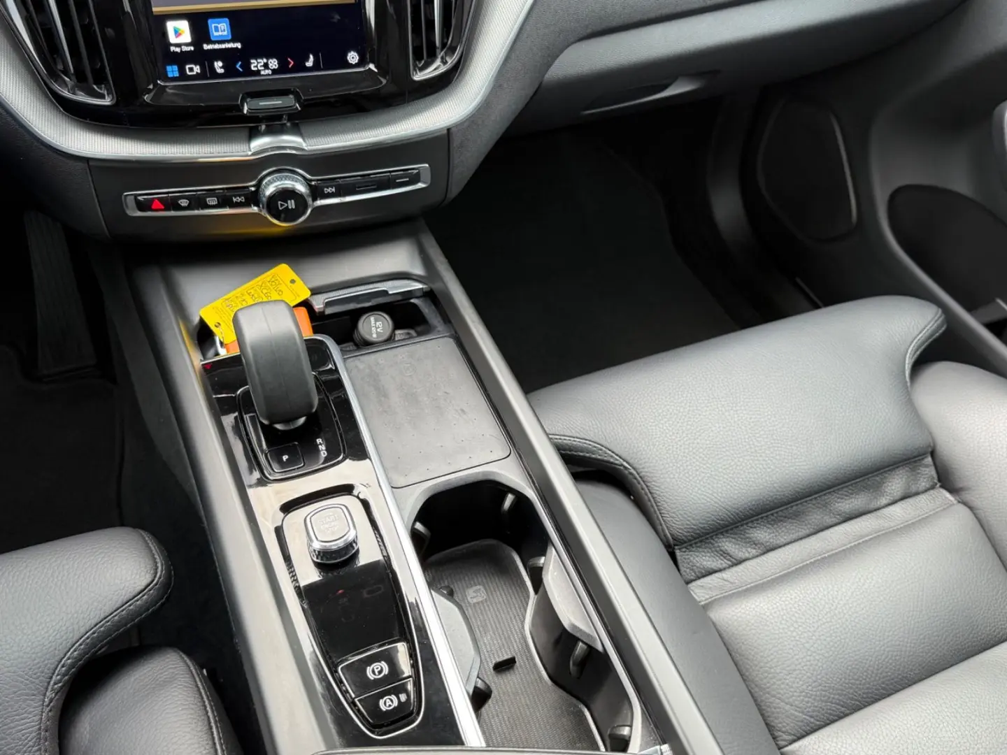 XC60 B4 Inscription AHK-ACC-PANO-STANDHZ-360 CAM