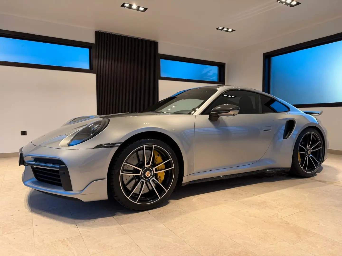 911 Turbo S  Aero-Kit Carbondach Acrapovic LIFT
