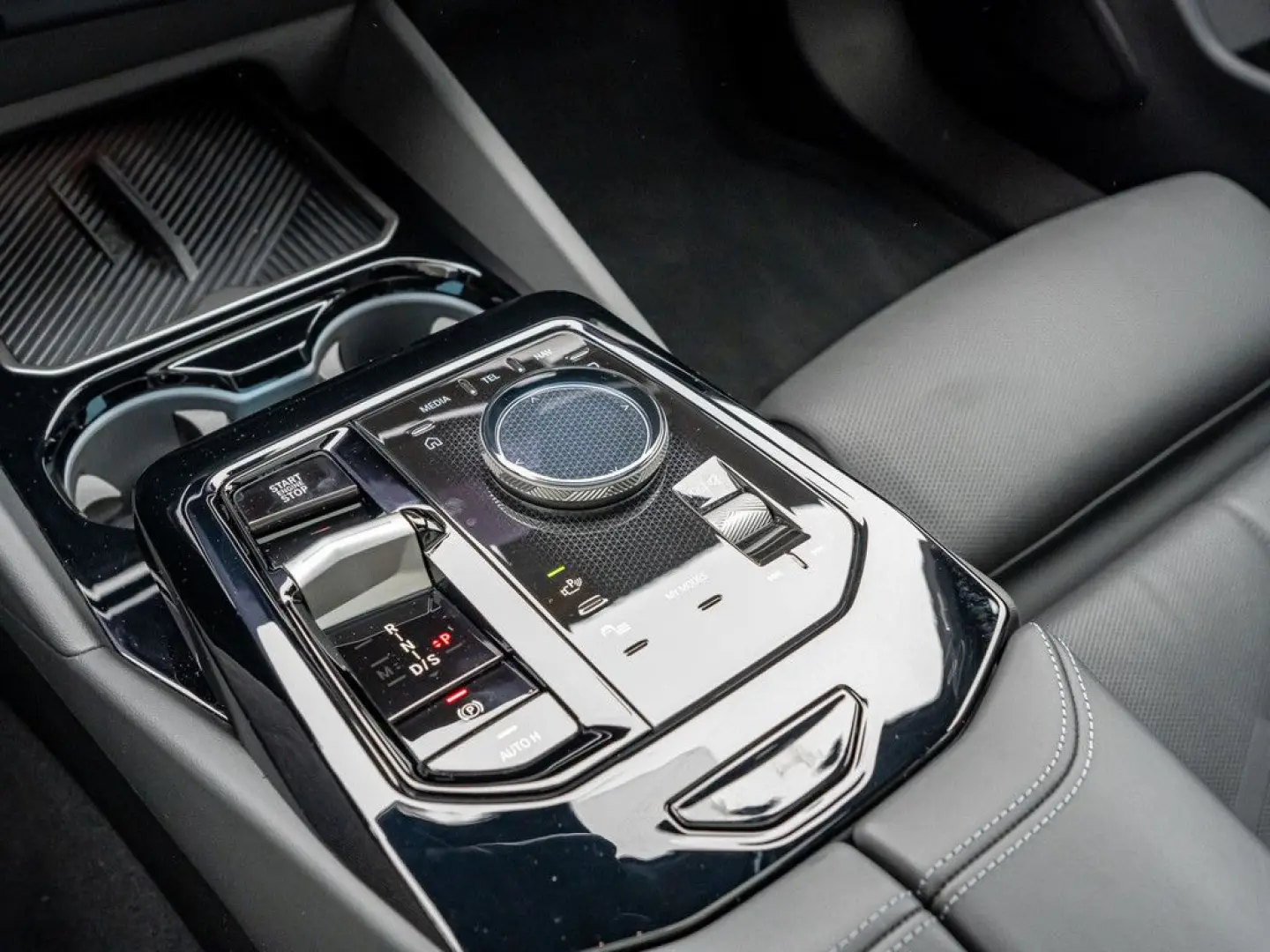 540d xDrive M Sport PANO AHK HUD 360  LED ACC