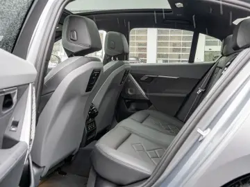 540d xDrive M Sport PANO AHK HUD 360  LED ACC