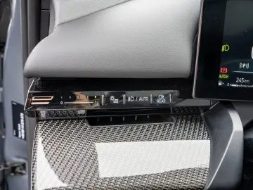 540d xDrive M Sport PANO AHK HUD 360  LED ACC