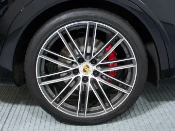 Cayenne GTS CARBON PANO CHRO R22 MATRIX APPROVED