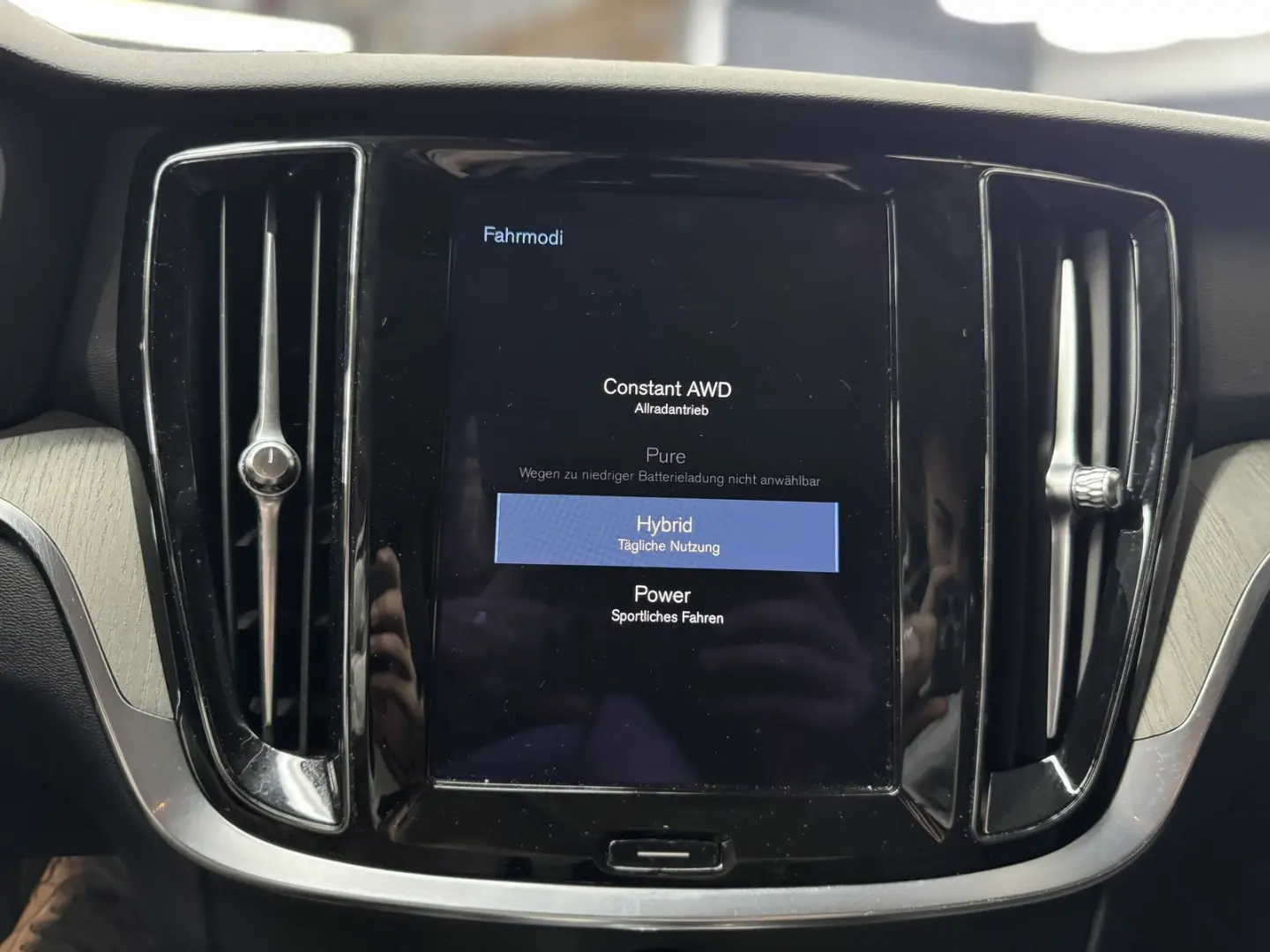 V60 Inscription Recharge Plug-In Hybrid AWD