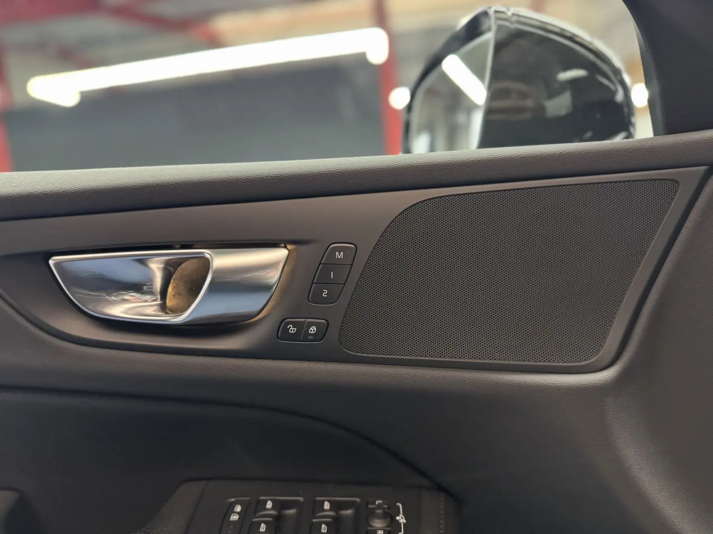 V60 Inscription Recharge Plug-In Hybrid AWD