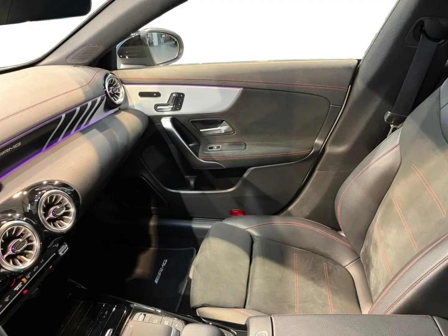 AMG CLA 45 S 4matic  Coupe AMG MBUX Burm Night