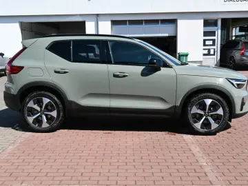 XC40 B4 DKG Plus Dark FSHZG 360  ACC Allwetter