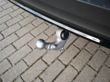 XC40 B4 DKG Plus Dark FSHZG 360  ACC Allwetter