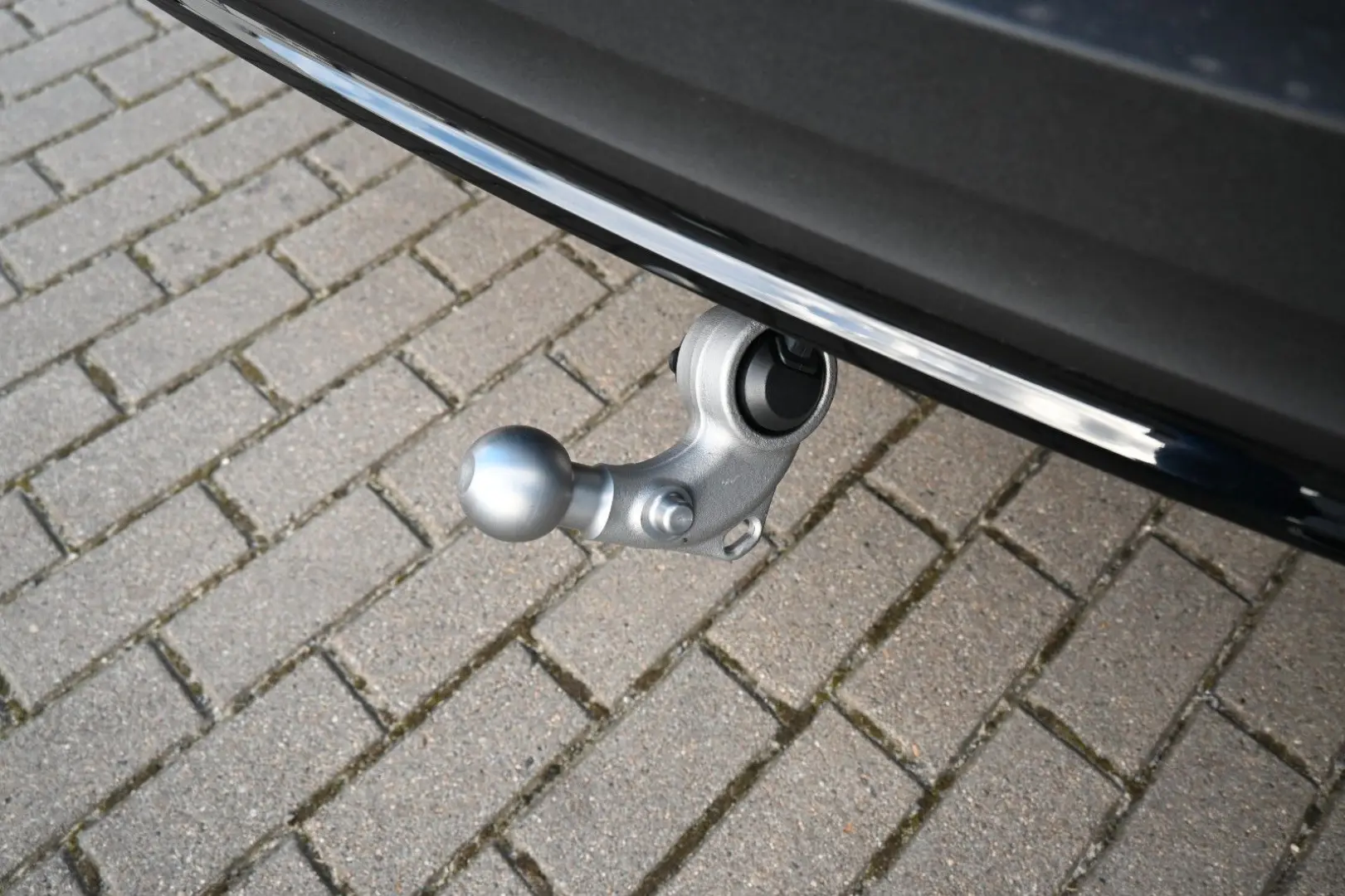 XC40 B4 DKG Plus Dark FSHZG 360  ACC Allwetter