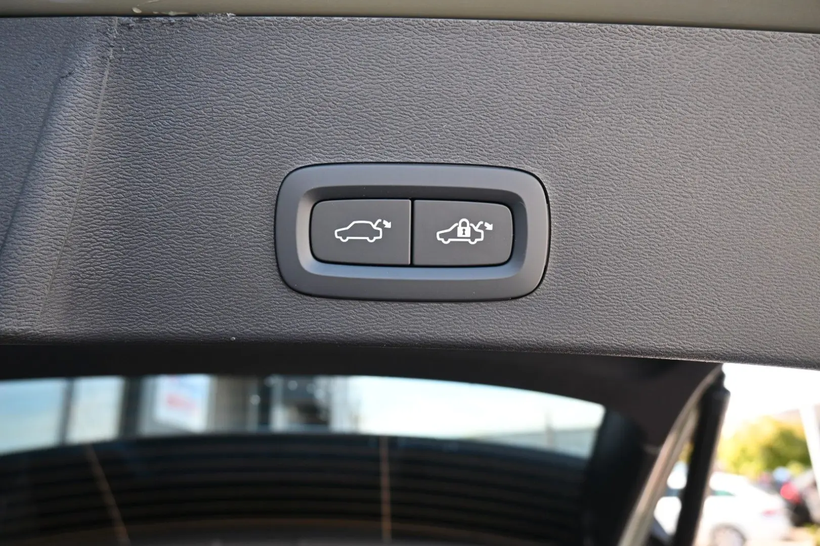 XC40 B4 DKG Plus Dark FSHZG 360  ACC Allwetter