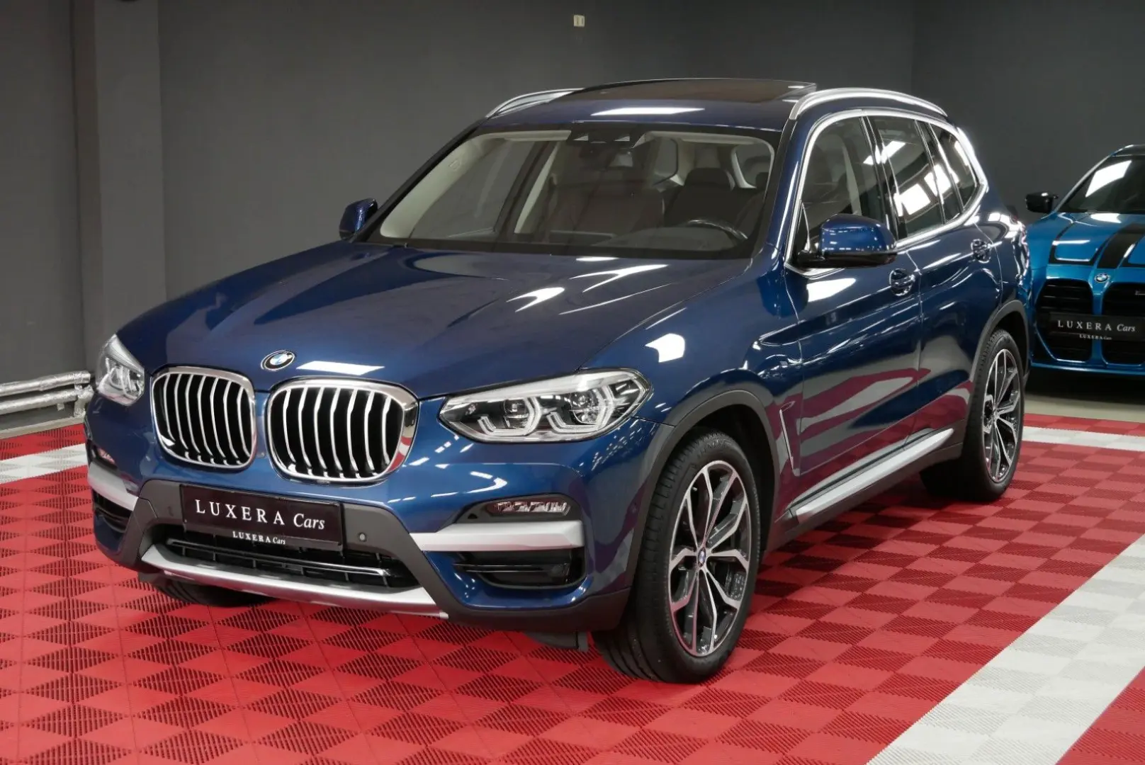 X3 xDrive 30d xLine HuD 360  AHK PANO LED STHZG