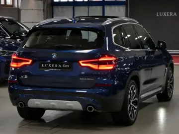 X3 xDrive 30d xLine HuD 360  AHK PANO LED STHZG