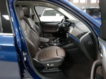 X3 xDrive 30d xLine HuD 360  AHK PANO LED STHZG