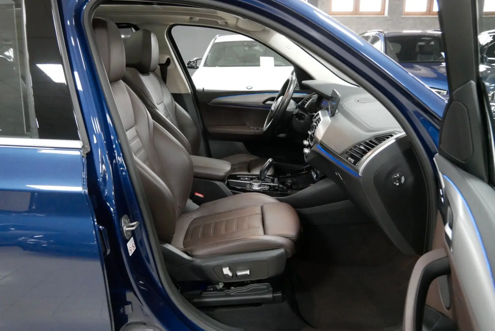 X3 xDrive 30d xLine HuD 360  AHK PANO LED STHZG