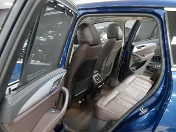 X3 xDrive 30d xLine HuD 360  AHK PANO LED STHZG