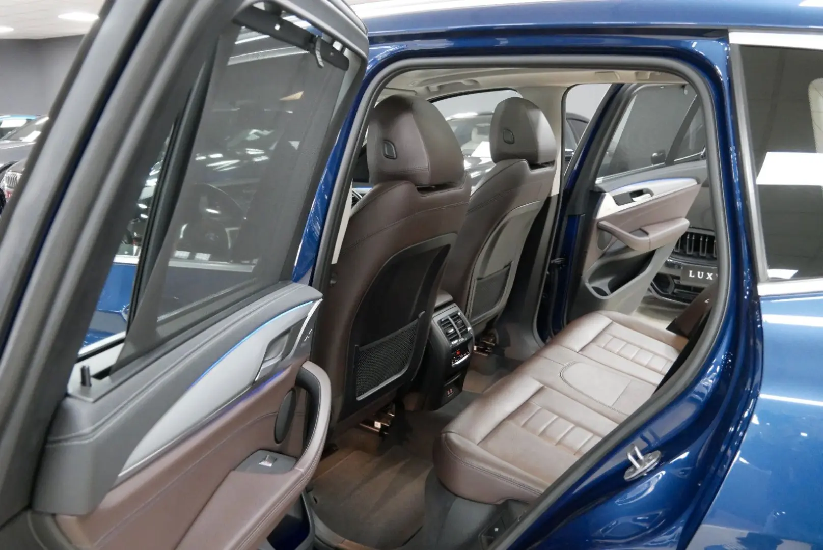 X3 xDrive 30d xLine HuD 360  AHK PANO LED STHZG