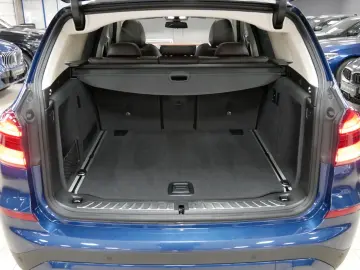 X3 xDrive 30d xLine HuD 360  AHK PANO LED STHZG