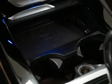 X3 xDrive 30d xLine HuD 360  AHK PANO LED STHZG