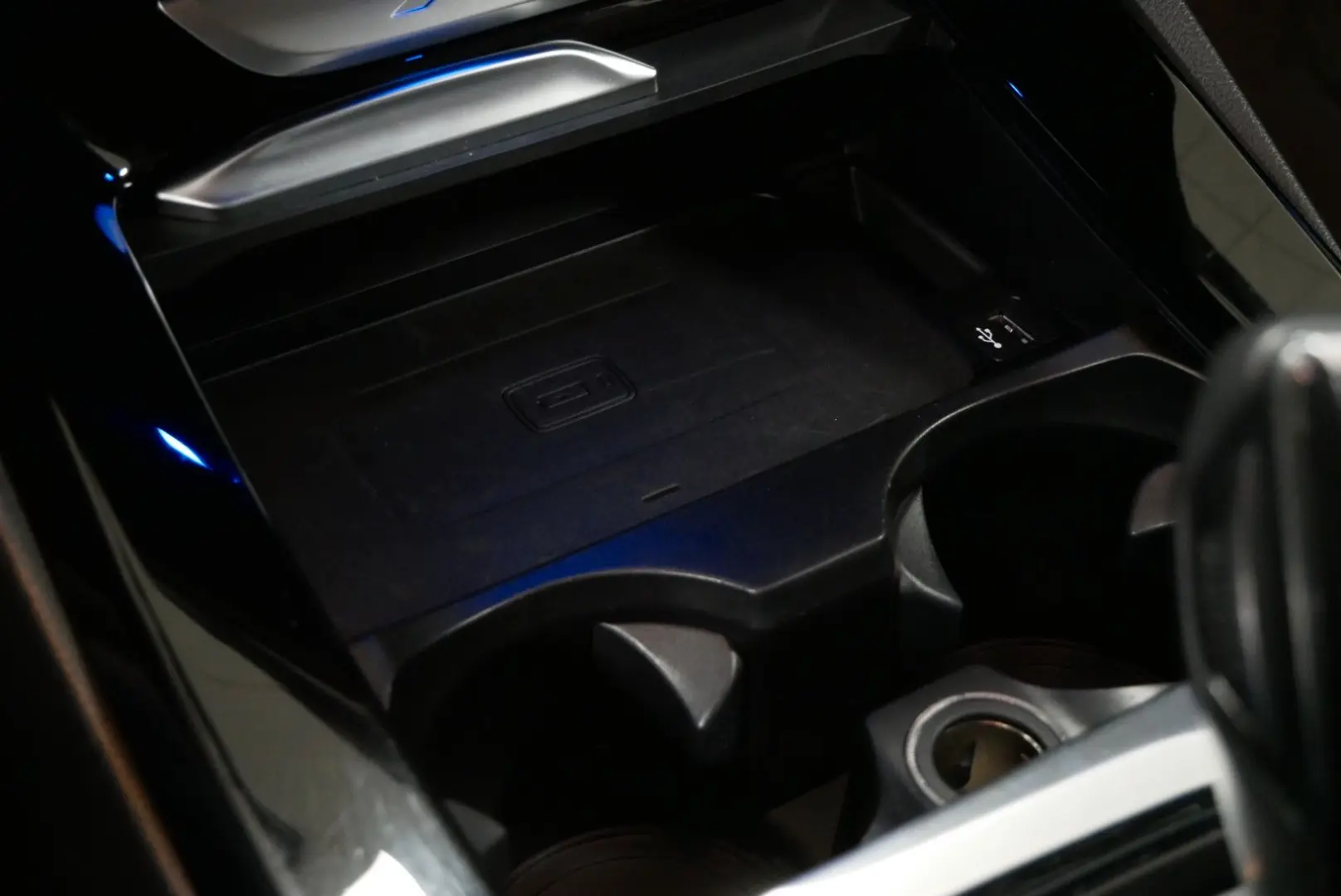 X3 xDrive 30d xLine HuD 360  AHK PANO LED STHZG