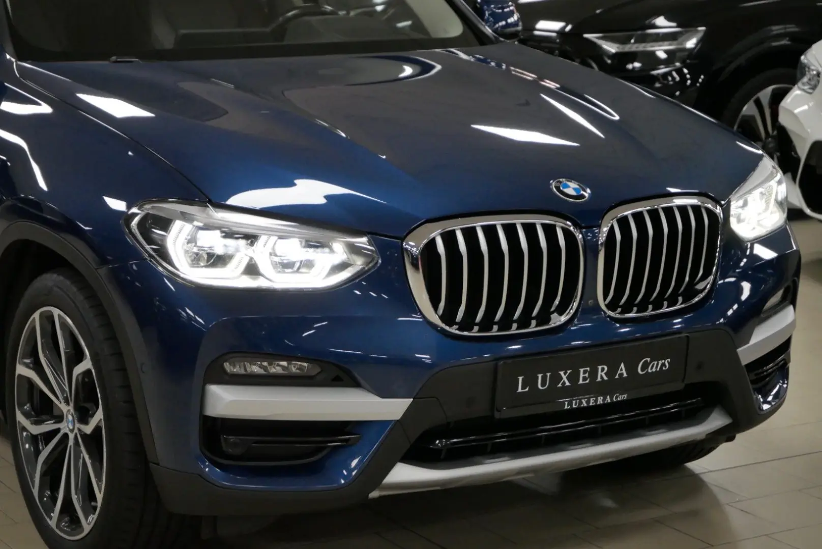 X3 xDrive 30d xLine HuD 360  AHK PANO LED STHZG