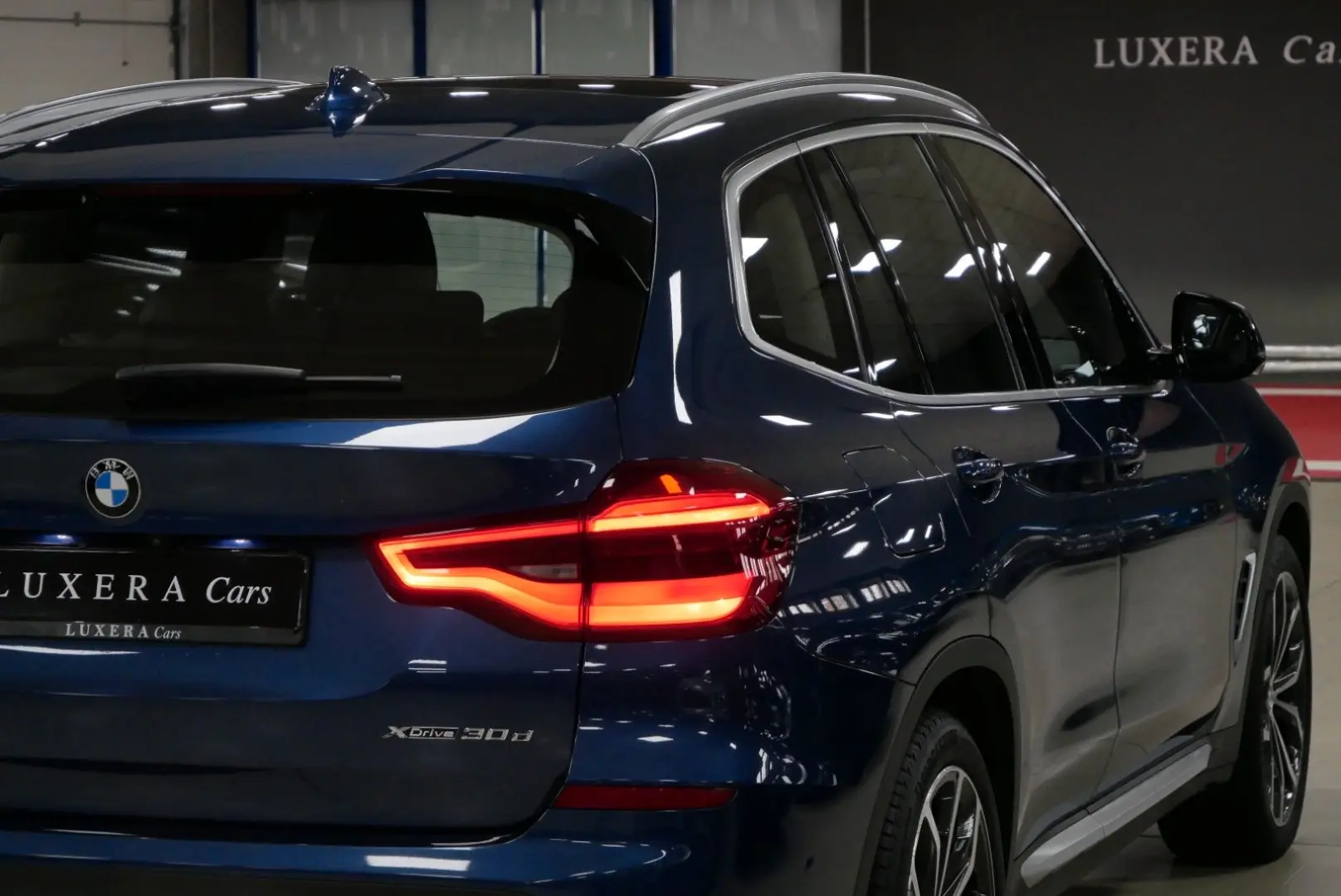 X3 xDrive 30d xLine HuD 360  AHK PANO LED STHZG