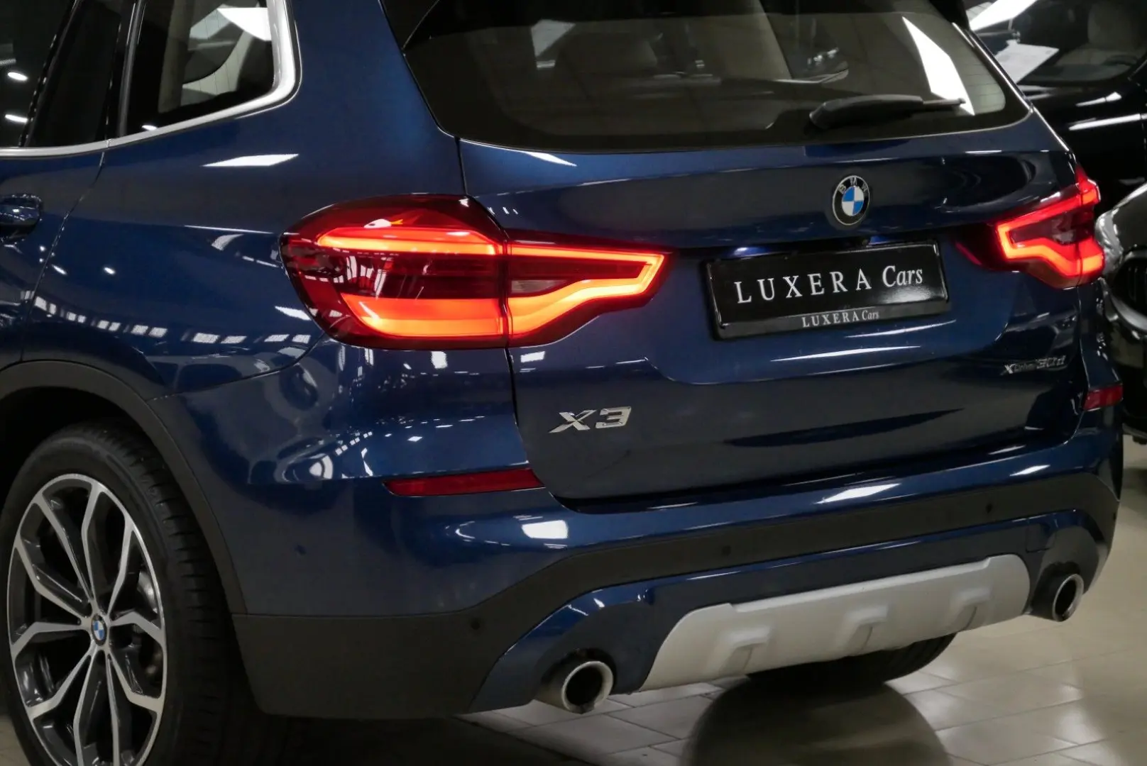 X3 xDrive 30d xLine HuD 360  AHK PANO LED STHZG