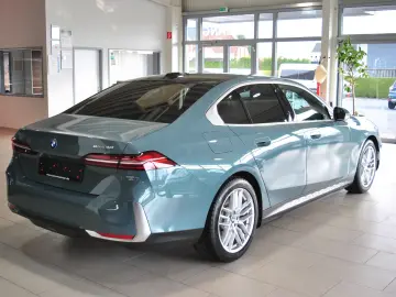 i5 Lim. 40 eDrive H K Rollos Panoram