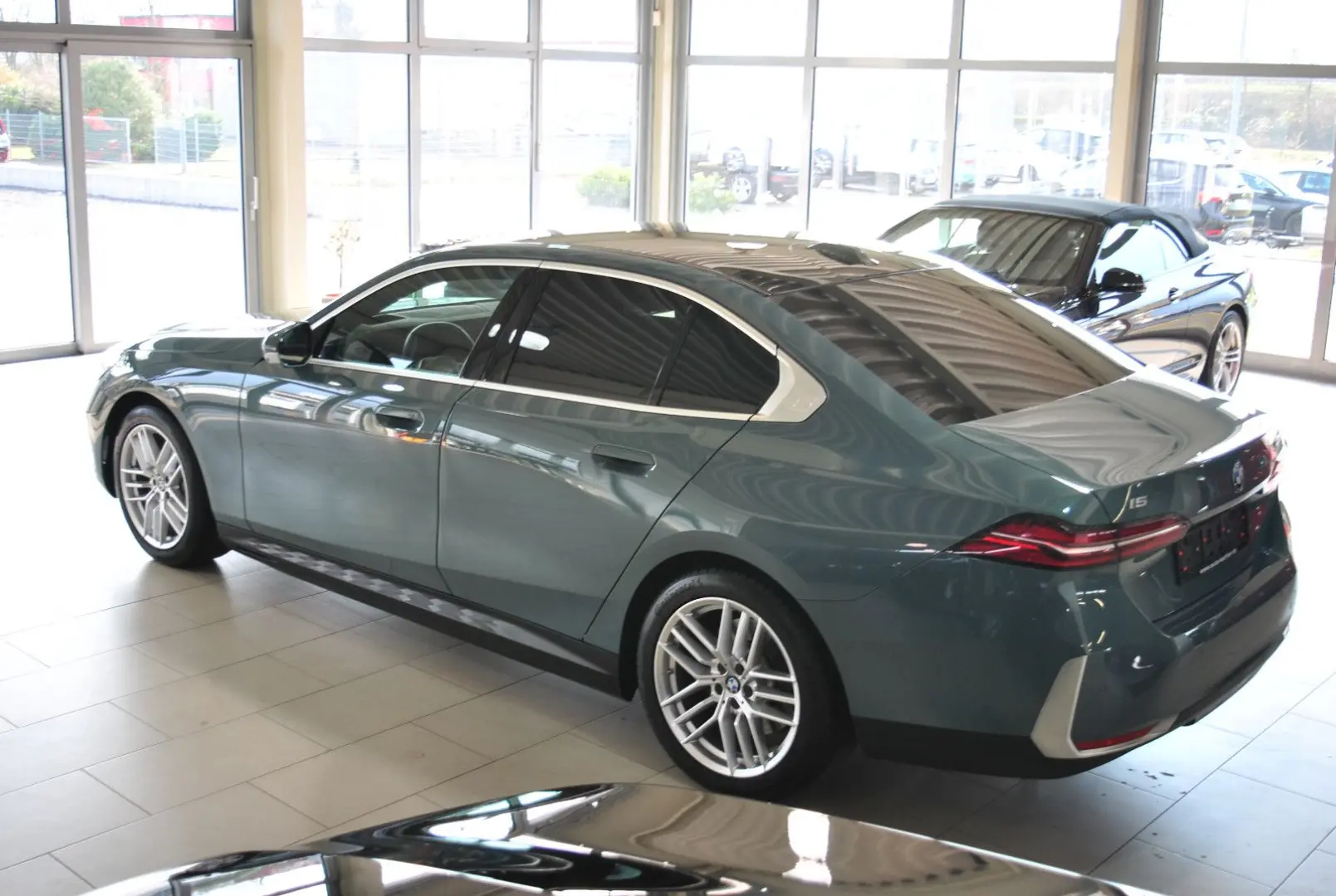 i5 Lim. 40 eDrive H K Rollos Panoram